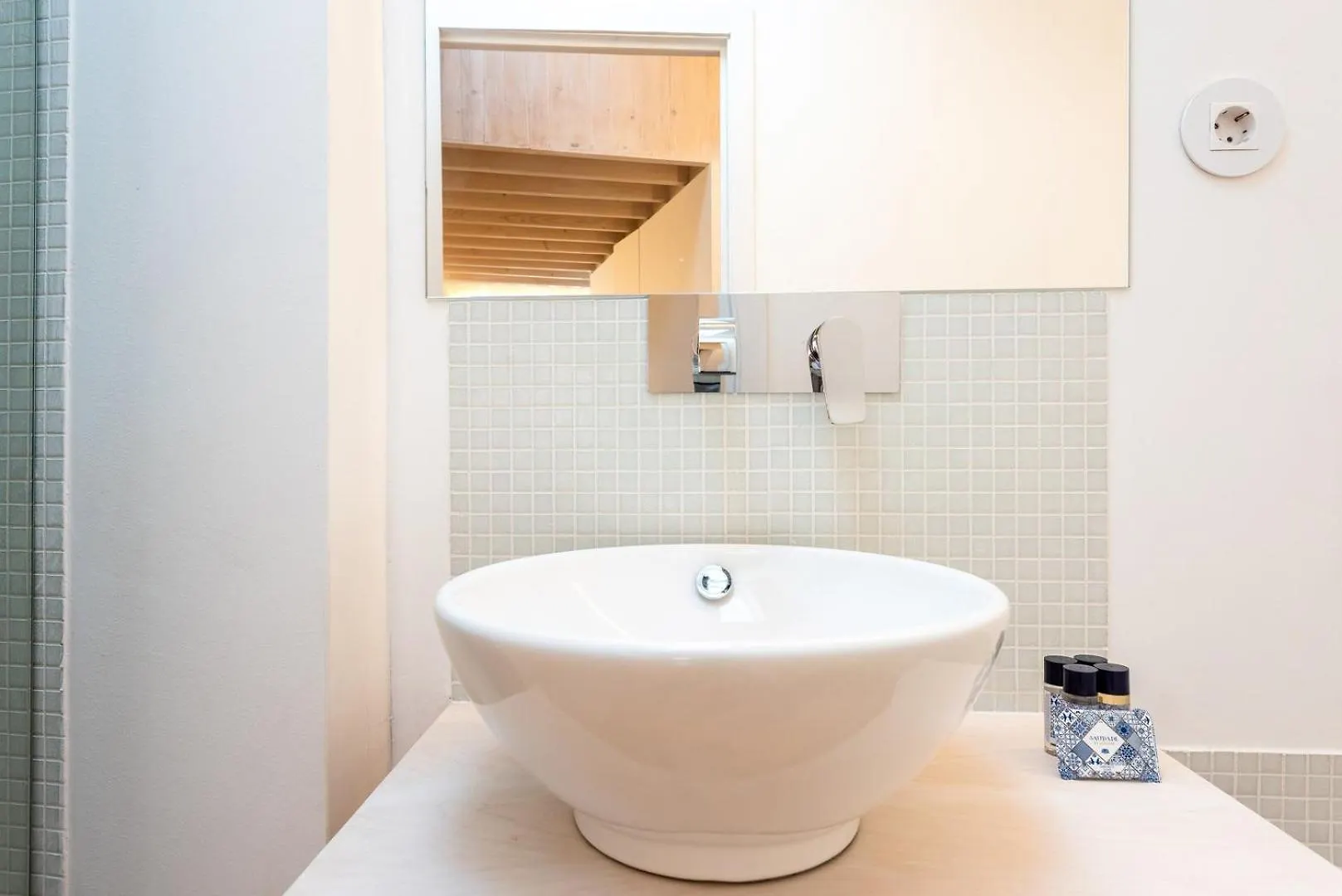 Guestready - A Charming Wooden Retreat Daire Lisboa